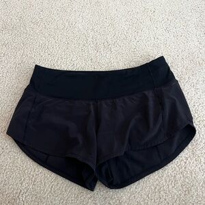 Lululemon speed up shorts size 2 2.5 inch inseam